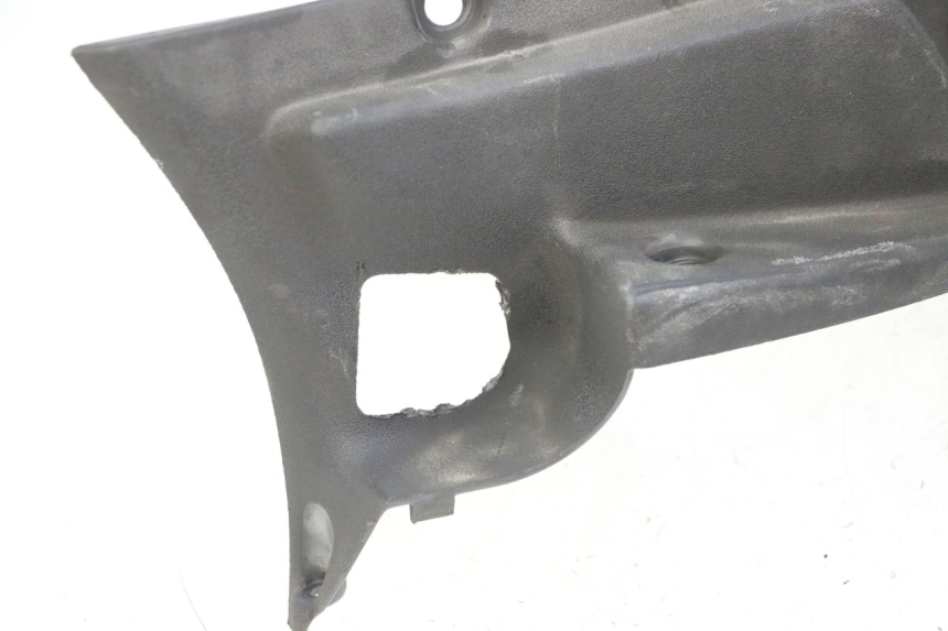 photo de TRITTBRETT VERKLEIDUNG RECHTS APRILIA SCARABEO GT TOURING 125 (1999 - 2005) - Oberflächenzustand und Material