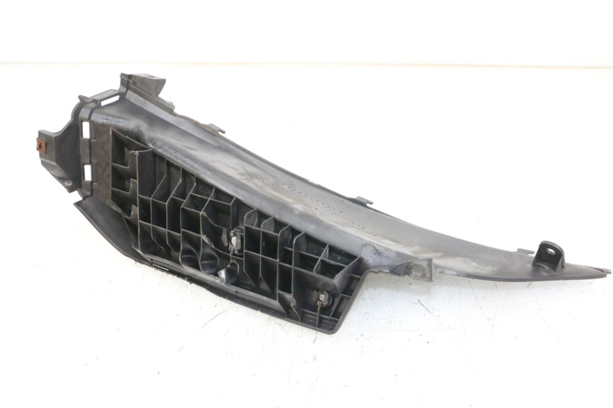 photo de RECHTER FUßRASTEN SUZUKI BURGMAN 125 (2007 - 2014) - Alternative Perspektive