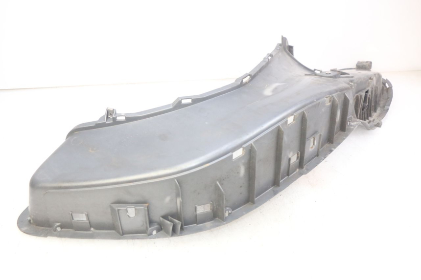 photo de RECHTER FUßRASTEN PIAGGIO X9 EVOLUTION 125 (2003 - 2007) - Zoom auf Gebrauchszustand