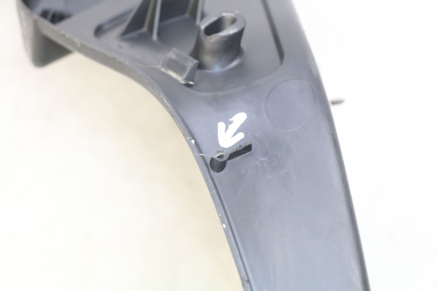 photo de RECHTER FUßRASTEN PIAGGIO XEVO - X EVO 125 (2007 - 2017) - Zoom auf Gebrauchszustand