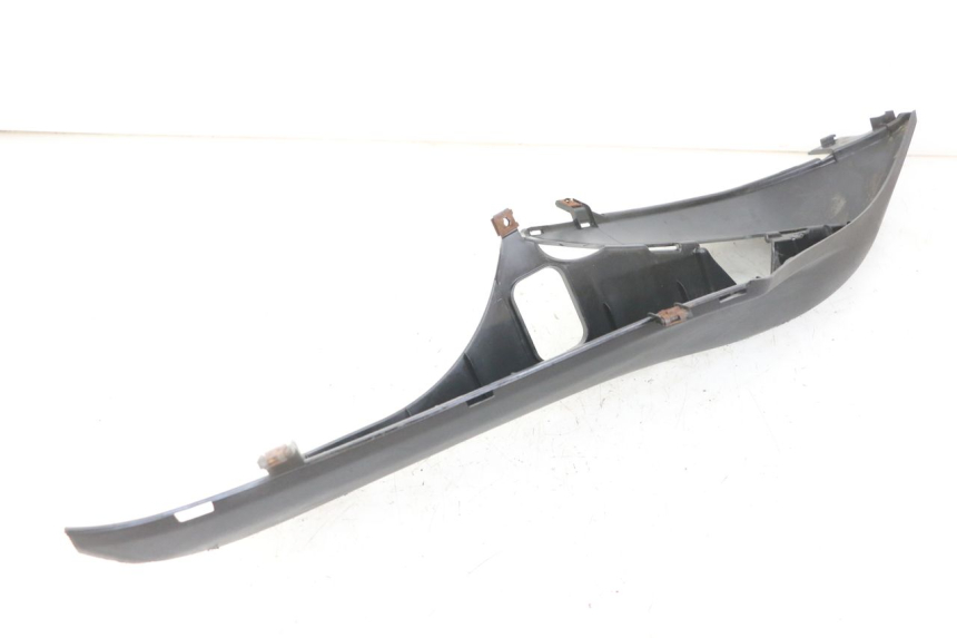 photo de TRITTBRETT VERKLEIDUNG RECHTS YAMAHA NEO'S NEOS 2T EASY 50 (2013 - 2016) - Zoom auf Gebrauchszustand