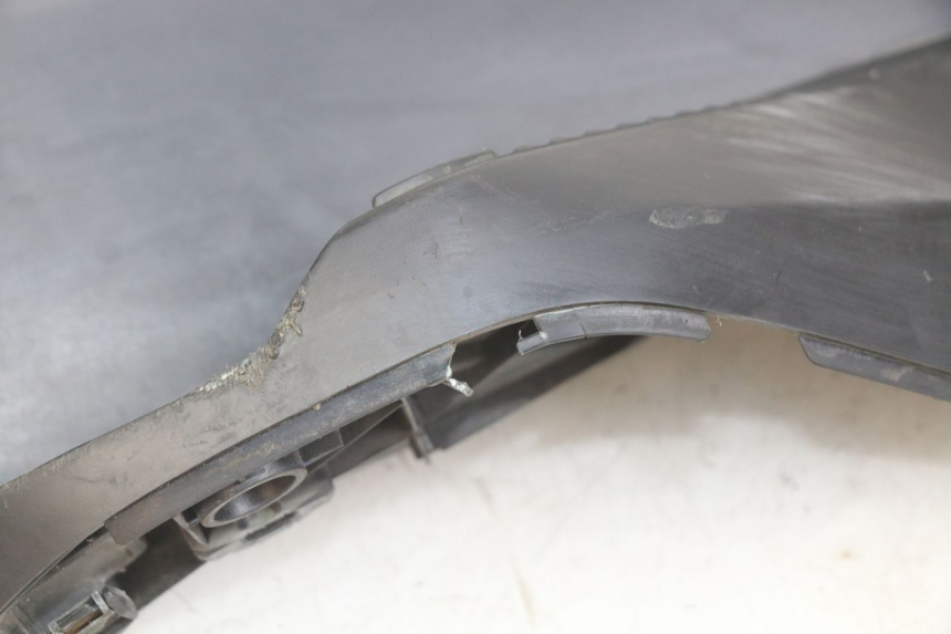 photo de RECHTER FUßRASTEN YAMAHA YP MAJESTY 400 (2004 - 2008) - Zoom auf Gebrauchszustand