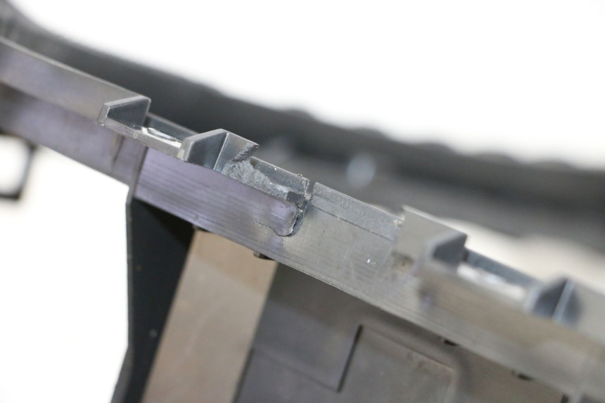 photo de TRITTBRETT VERKLEIDUNG SEGWAY NINEBOT E125S 1 (2022 - 2026) - Oberflächenzustand und Material