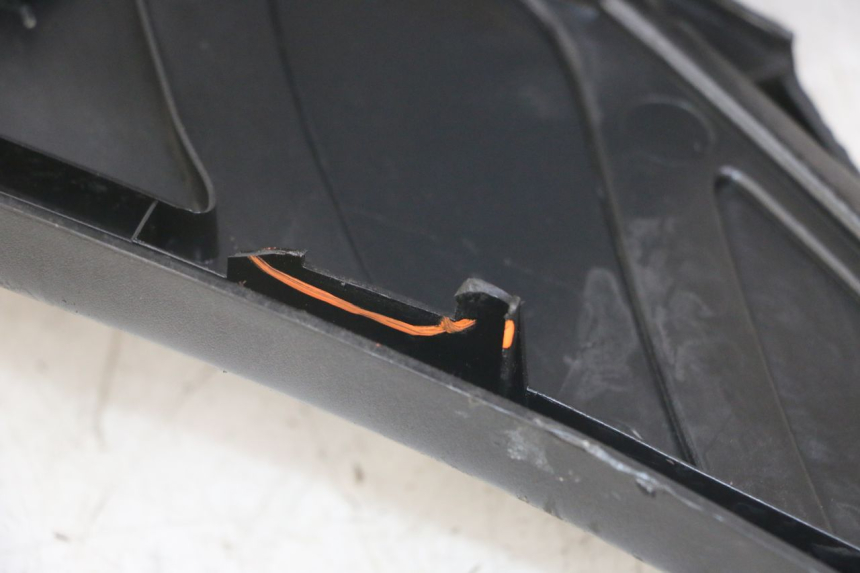 photo de FUßRASTE PEUGEOT ELYSEO 125 (1999 - 2004) - Weitere Ansicht des Artikels