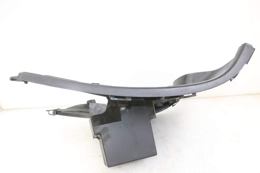 photo de TRITTBRETT VERKLEIDUNG PEUGEOT ELYSTAR 125 (2002 - 2007) - Detailansicht des Bauteils