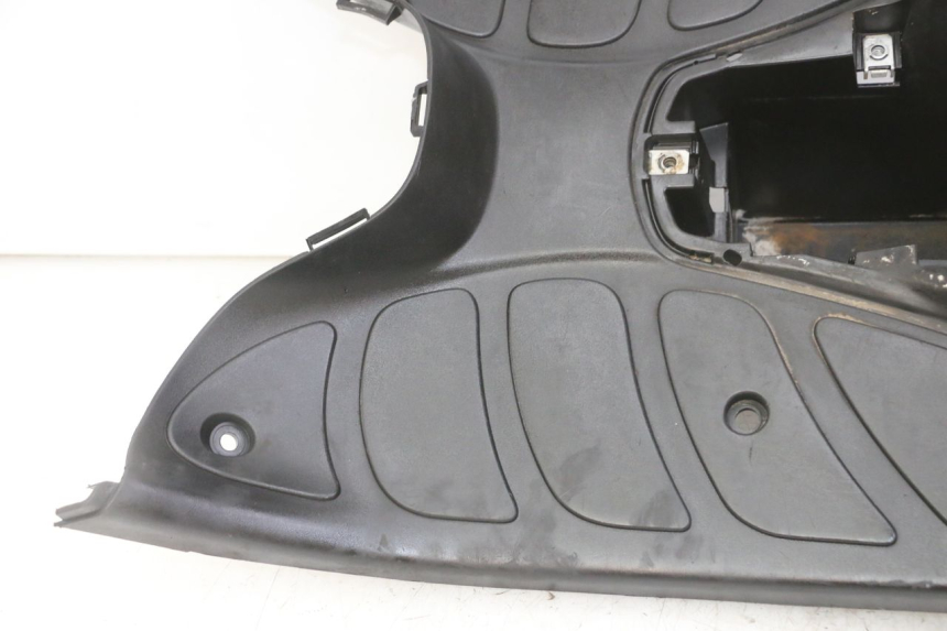 photo de TRITTBRETT VERKLEIDUNG PEUGEOT ELYSTAR 125 (2002 - 2007) - Charakteristische Merkmale