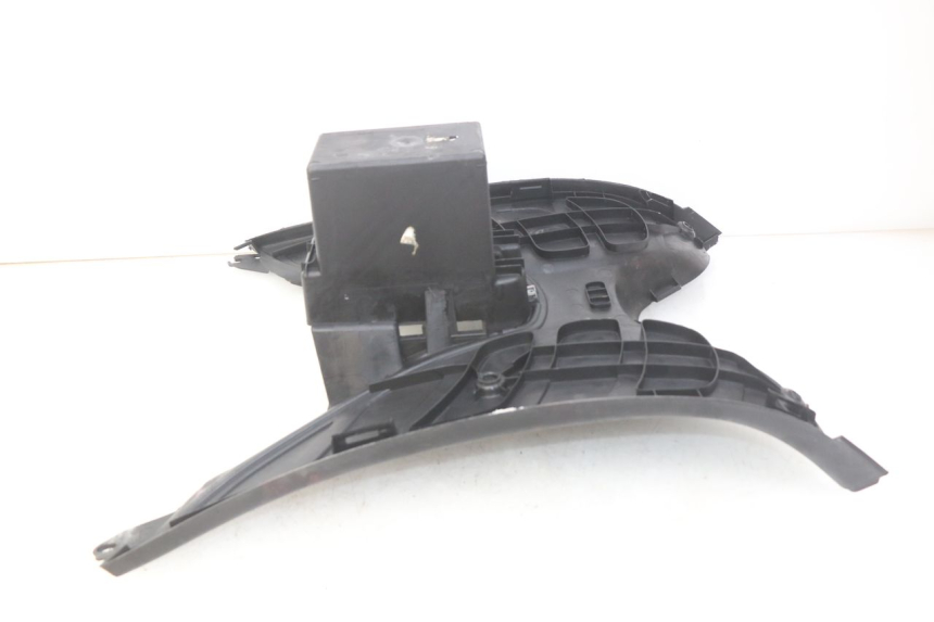 photo de FUßRASTE PEUGEOT ELYSTAR 50 (2002 - 2014) - Oberflächenzustand und Material