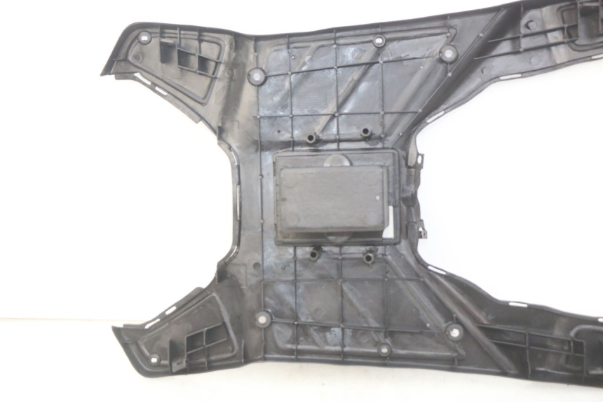 photo de FUßRASTE KEEWAY F-ACT FACT 50 (2006 - 2011) - Oberflächenzustand und Material