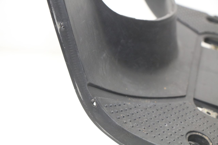 photo de TRITTBRETT VERKLEIDUNG SYM FIDDLE 2 50 (2008 - 2013) - Details der Befestigungspunkte