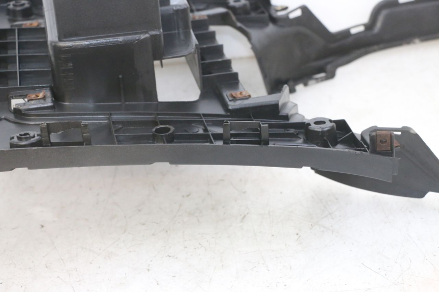 photo de TRITTBRETT VERKLEIDUNG SYM FIDDLE 2 S 125 (2012 - 2014) - Zoom auf Gebrauchszustand