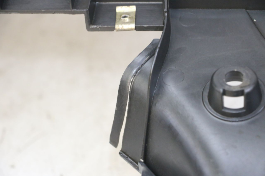 photo de TRITTBRETT VERKLEIDUNG SYM FIDDLE 3 III 50 (2014 - 2020) - Zoom auf Gebrauchszustand