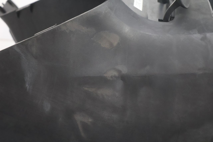 photo de TRITTBRETT VERKLEIDUNG HONDA FJS SILVER WING SILVERWING 400 (2005 - 2008) - Details der Befestigungspunkte