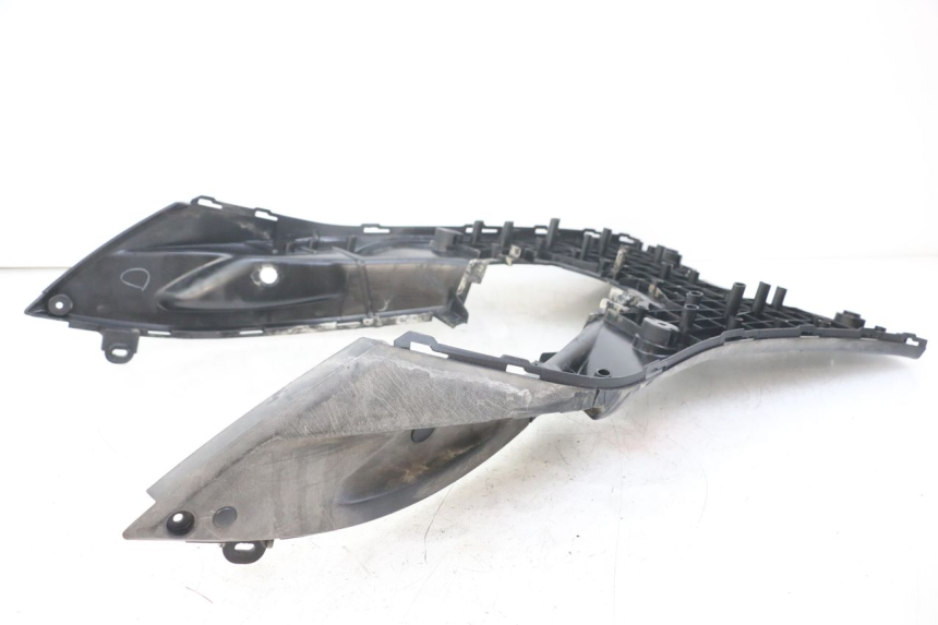 photo de FUßRASTE MBK FLAME X 125 (2004 - 2007) - Detailansicht des Bauteils