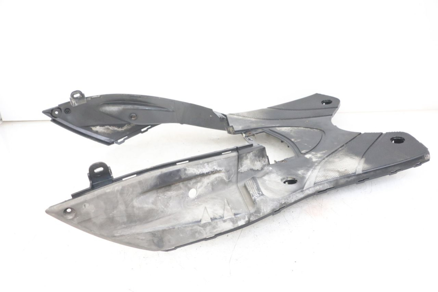 photo de FUßRASTE MBK FLAME X 125 (2004 - 2007) - Details der Befestigungspunkte