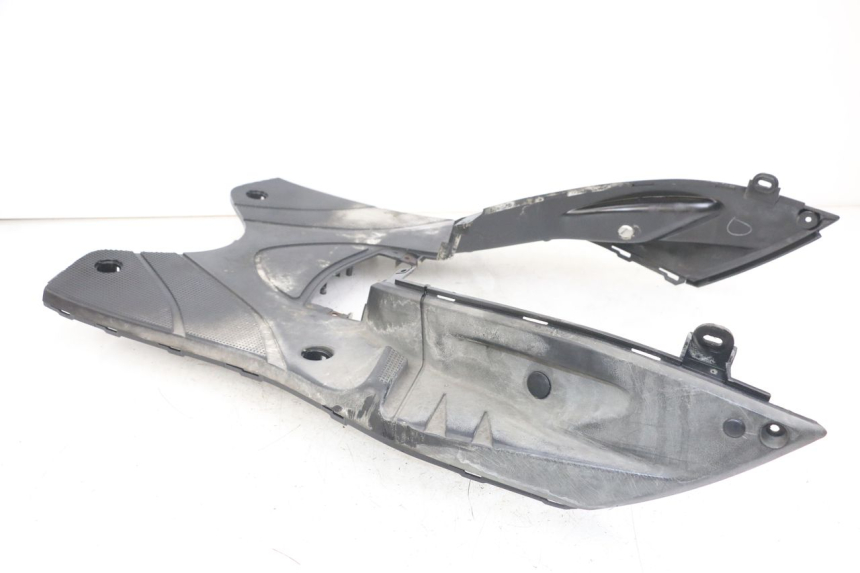 photo de FUßRASTE MBK FLAME X 125 (2004 - 2007) - Oberflächenzustand und Material