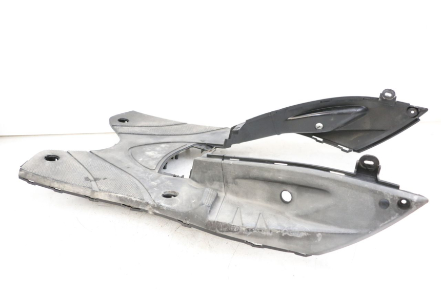 photo de TRITTBRETT VERKLEIDUNG MBK FLAME X 125 (2007 - 2016) - Technische Nahaufnahme