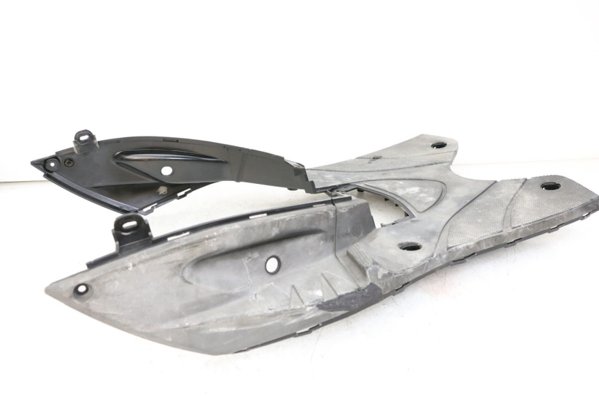 photo de TRITTBRETT VERKLEIDUNG MBK FLAME X 125 (2007 - 2016) - Kennzeichnungen und Originalreferenzen