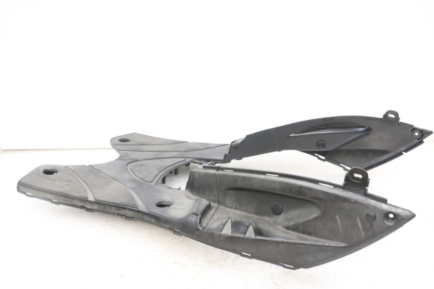 photo de TRITTBRETT VERKLEIDUNG MBK FLAME X 125 (2007 - 2016) - Hochauflösende Nahaufnahme