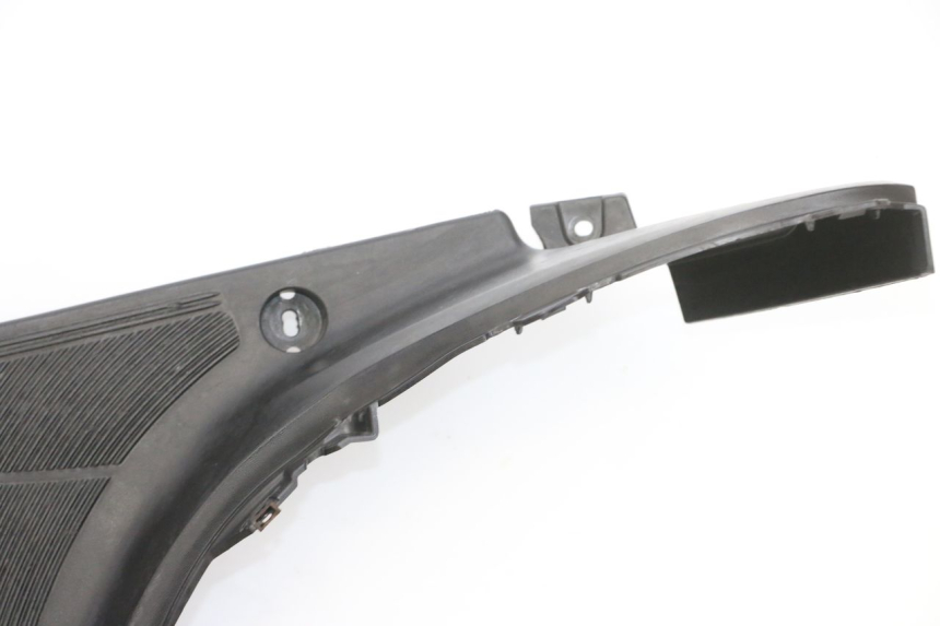 photo de TRITTBRETT VERKLEIDUNG MBK FLIPPER 115 (2013 - 2017) - Zoom auf Komponenten