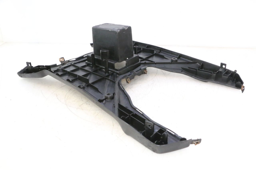 photo de TRITTBRETT VERKLEIDUNG KEEWAY FOCUS 50 (2006 - 2009) - Detailansicht des Bauteils