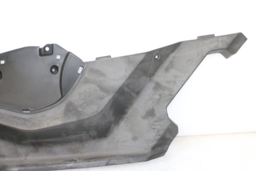 photo de TRITTBRETT VERKLEIDUNG LINKS QUADRO 4 4D 350 (2015 - 2018) - Weitere Ansicht des Artikels