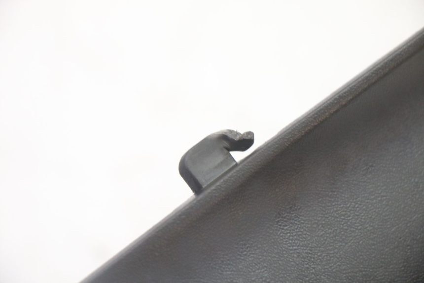 photo de LINKER FUßSTüTZE SUZUKI BURGMAN 125 (2007 - 2014) - Technische Nahaufnahme