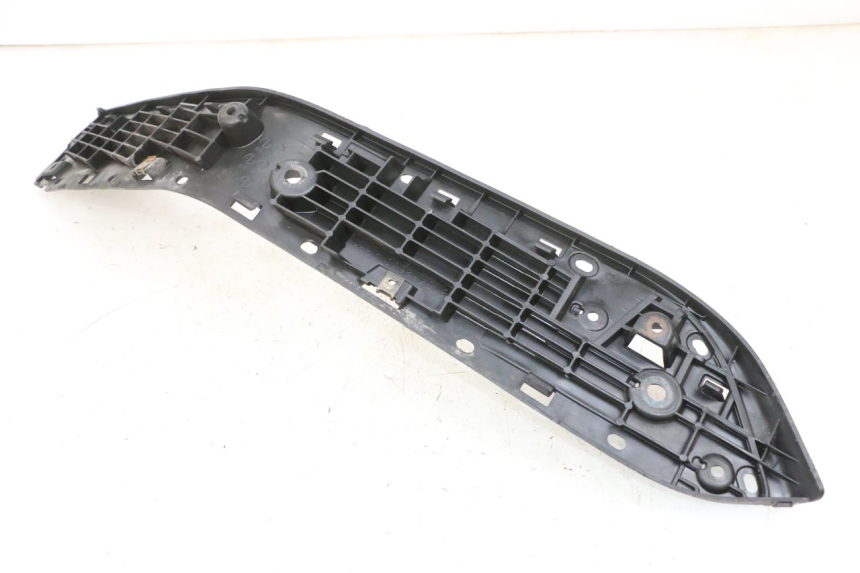 photo de LINKS FUSSRASTEN SUZUKI BURGMAN 650 (2013 - 2020) - Detailansicht des Bauteils