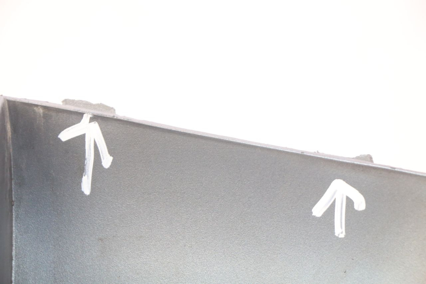 photo de LINKER FUßRASTEN BMW C1 125 (2000 - 2003) - Kennzeichnungen und Originalreferenzen