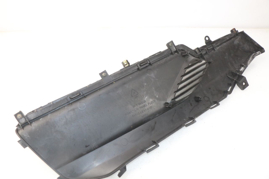 photo de LINKER FUßSTüTZE KYMCO DINK STREET 125 (2009 - 2014) - Zoom auf Gebrauchszustand