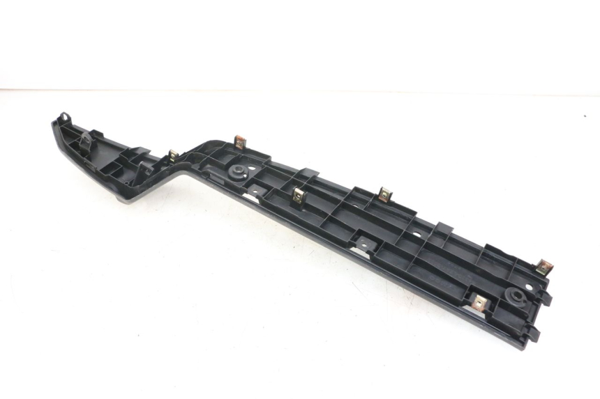 photo de LINKER FUßSTüTZE KYMCO DINK STREET 125 (2009 - 2014) - Zoom auf Gebrauchszustand