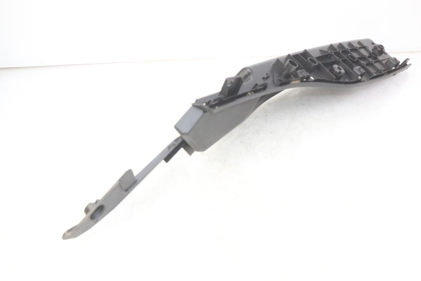 photo de LINKER FUßRASTEN KYMCO DOWNTOWN ABS 125 (2015 - 2017) - Zoom auf Gebrauchszustand