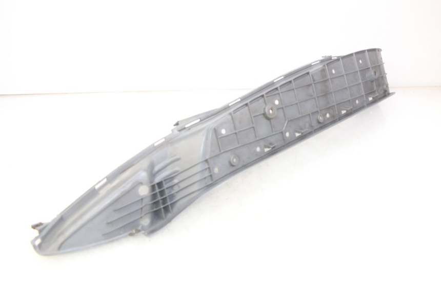 photo de LINKER FUßRASTEN HONDA FES PANTHEON 2T 125 (1998 - 2002) - Zoom auf Gebrauchszustand