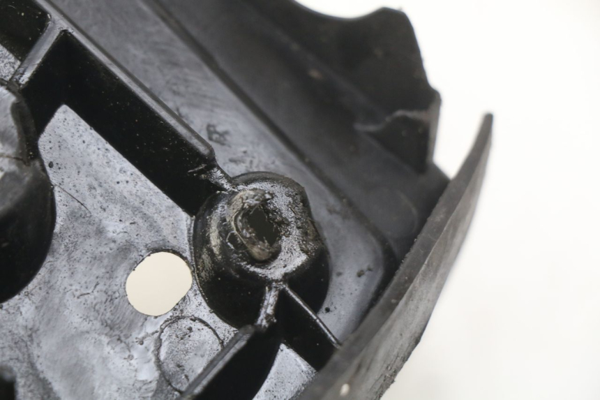 photo de LINKER FUßRASTEN HONDA FORZA 125 (2015 - 2016) - Alternative Perspektive