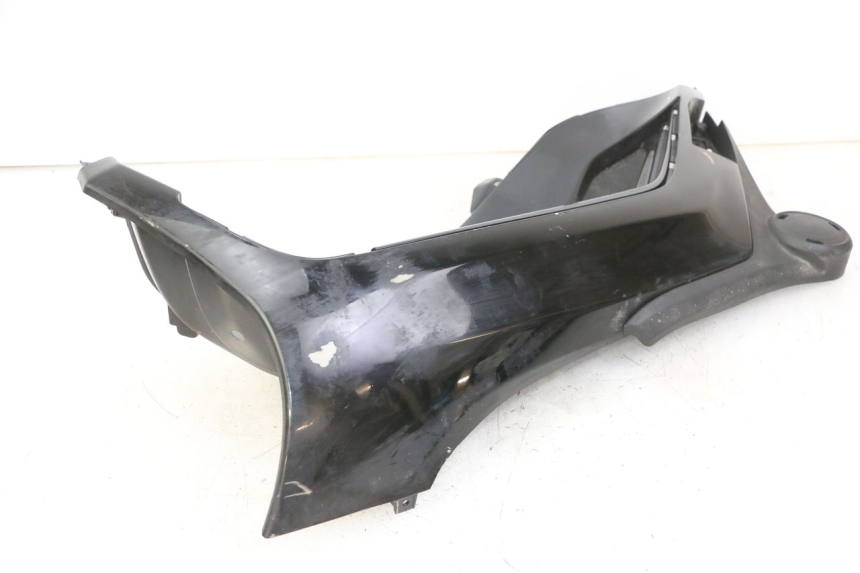 photo de TRITTBRETT VERKLEIDUNG LINKS PIAGGIO IE MP3 YOURBAN 300 (2011 - 2016) - Ergänzendes Produktfoto