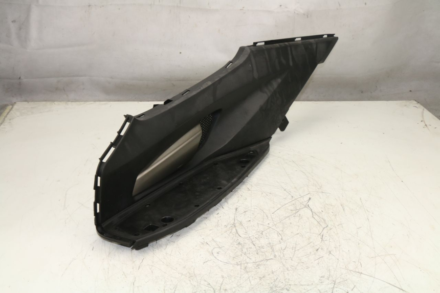 photo de TRITTBRETT VERKLEIDUNG LINKS KYMCO K-XCT 125 (2013 - 2017) - Technische Nahaufnahme