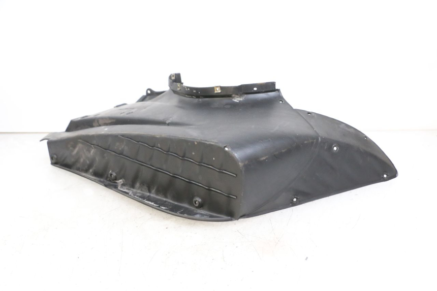 photo de TRITTBRETT VERKLEIDUNG LINKS RENAULT KOURANOS 125 (2001 - 2004) - Zoom auf Gebrauchszustand