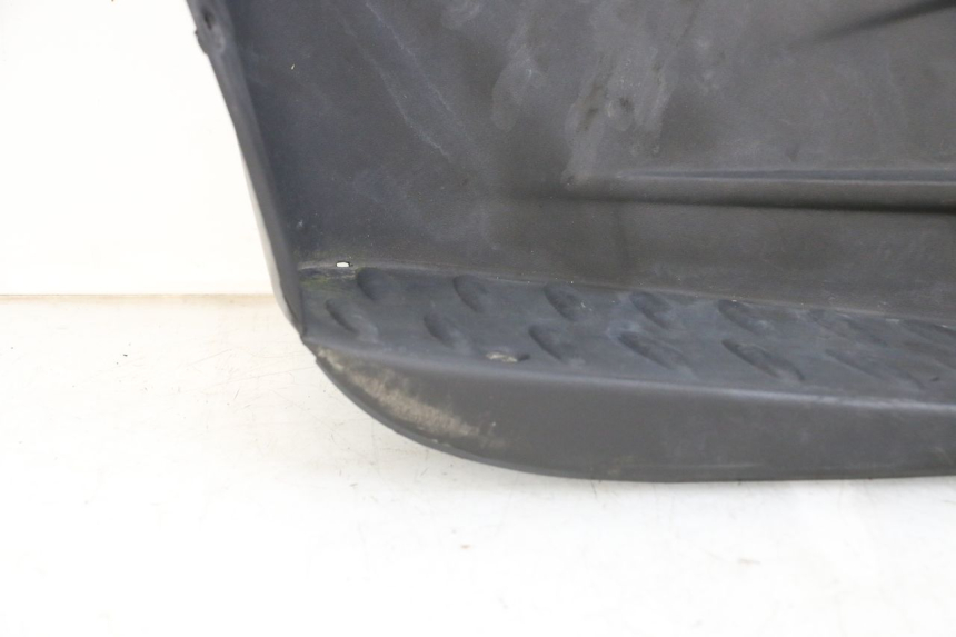 photo de TRITTBRETT VERKLEIDUNG LINKS RENAULT KOURANOS 125 (2001 - 2004) - Technische Nahaufnahme