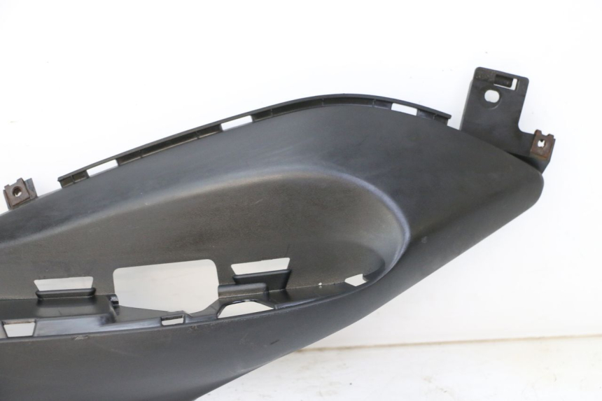 photo de TRITTBRETT VERKLEIDUNG LINKS MBK OVETTO ONE 2T 50 (2013 - 2017) - Charakteristische Merkmale