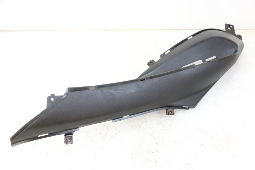 photo de TRITTBRETT VERKLEIDUNG LINKS MBK OVETTO ONE 2T 50 (2013 - 2017) - Oberflächenzustand und Material