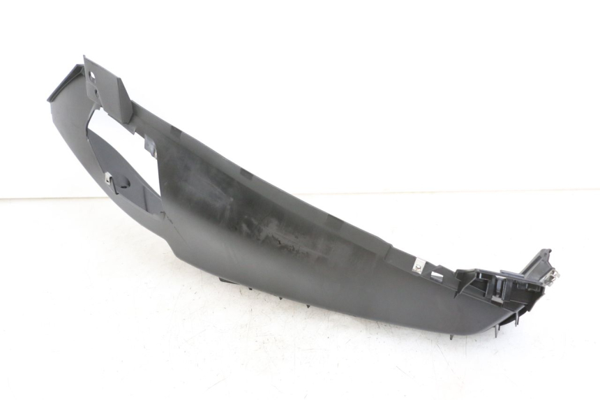 photo de TRITTBRETT VERKLEIDUNG LINKS PIAGGIO MP3 HPE 350 (2018 - 2020) - Alternative Perspektive