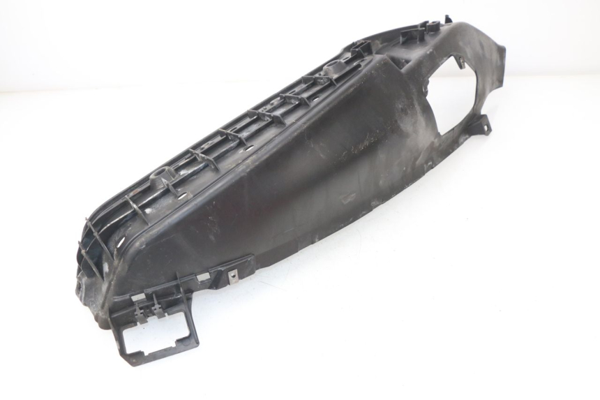 photo de TRITTBRETT VERKLEIDUNG LINKS PIAGGIO MP3 LT 400 (2007 - 2012) - Technische Nahaufnahme