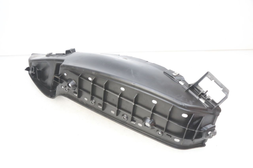 photo de LINKER FUßRASTEN PIAGGIO MP3 LT 300 (2010 - 2016) - Zoom auf Gebrauchszustand