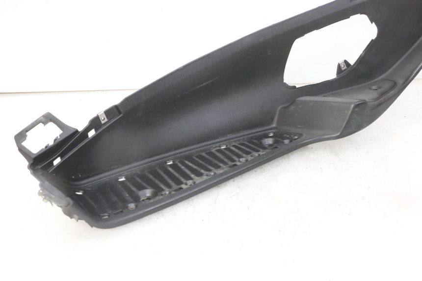 photo de TRITTBRETT VERKLEIDUNG LINKS PIAGGIO MP3 LT 300 (2010 - 2016) - Gesamtansicht des Produkts