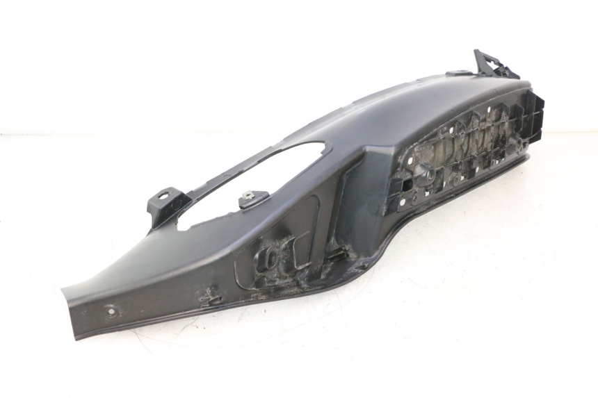 photo de TRITTBRETT VERKLEIDUNG LINKS PIAGGIO MP3 LT 400 (2007 - 2012) - Technische Nahaufnahme