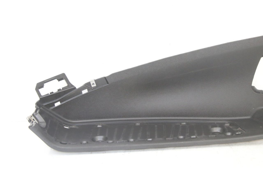 photo de LINKER FUßRASTEN PIAGGIO MP3 500 (2014 - 2017) - Detailansicht des Bauteils