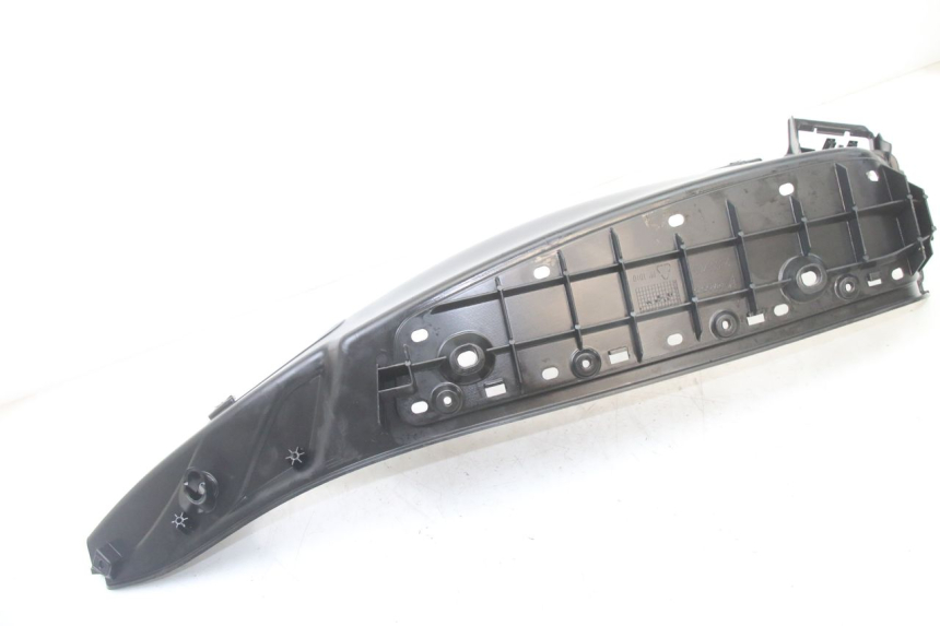 photo de LINKER FUßRASTEN PIAGGIO MP3 500 (2014 - 2017) - Oberflächenzustand und Material