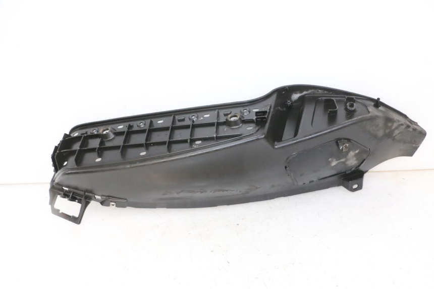 photo de LINKER FUßRASTEN PIAGGIO MP3 500 (2011 - 2015) - Zoom auf Gebrauchszustand