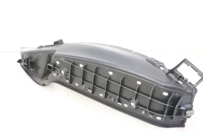 photo de TRITTBRETT VERKLEIDUNG LINKS PIAGGIO MP3 RL 250 (2006 - 2010) - Detailansicht des Bauteils
