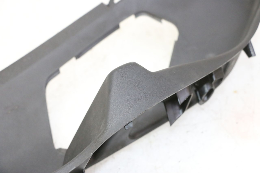 photo de TRITTBRETT VERKLEIDUNG LINKS PIAGGIO MP3 RL 250 (2006 - 2010) - Detailansicht des Bauteils