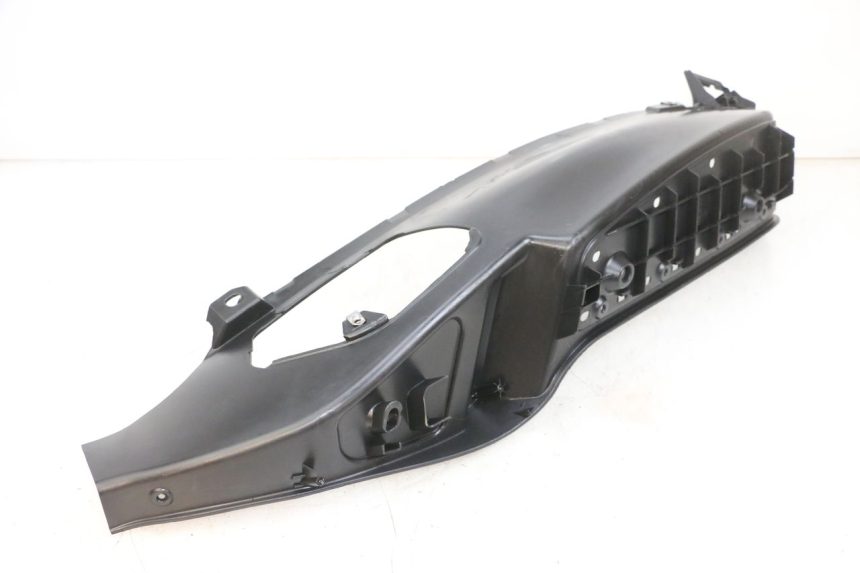 photo de TRITTBRETT VERKLEIDUNG LINKS PIAGGIO MP3 RL 250 (2006 - 2010) - Zoom auf Gebrauchszustand